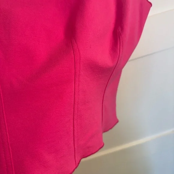 Aqua Fuchsia Sleeveless Tank Top - Picture 2 of 4